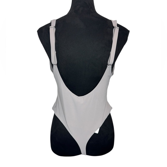 Lululemon Nulu Mesh Scoop Back Sleeveless Bodysuit - Picture 5 of 12